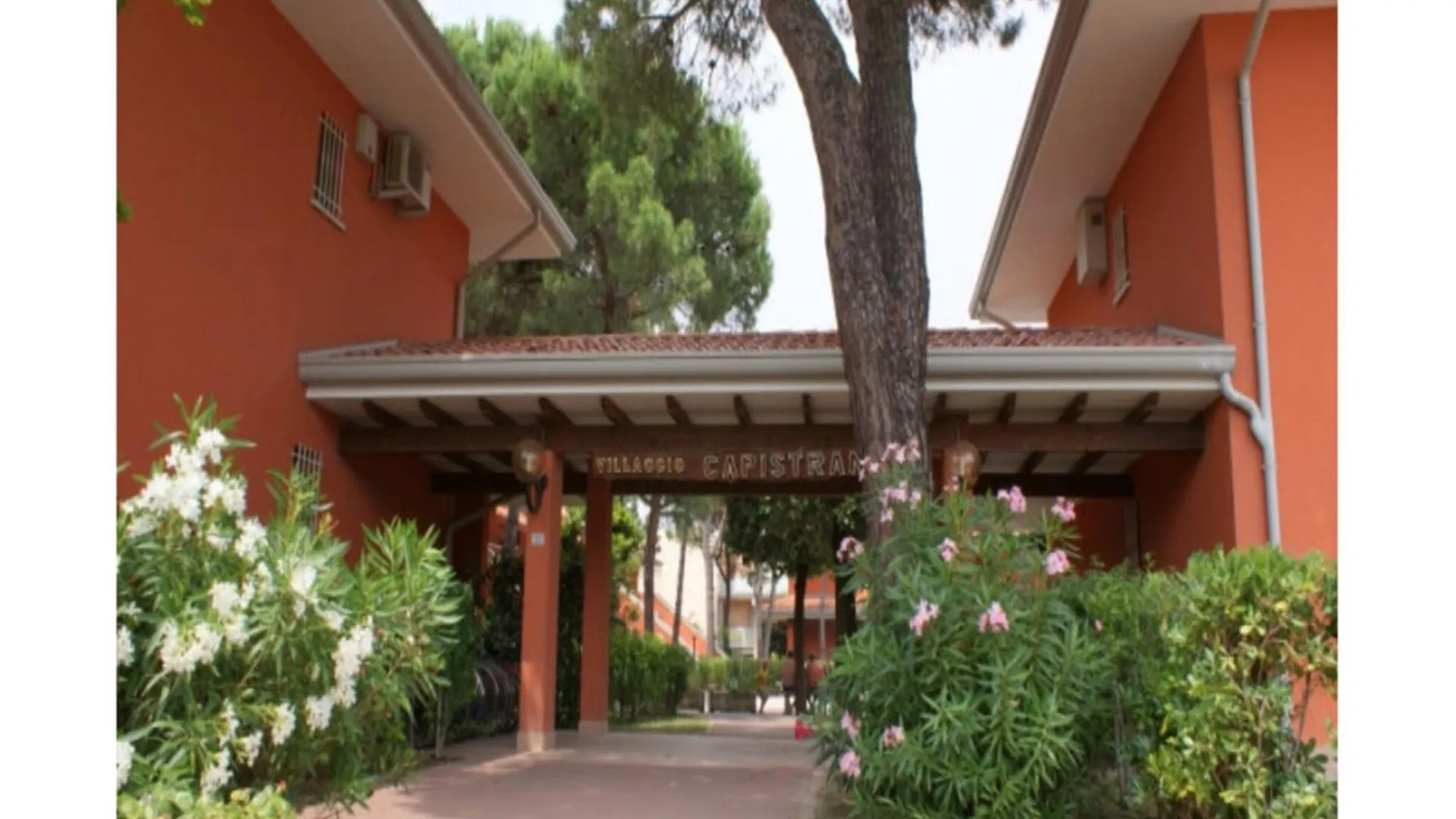 Colorful Apartment With Balcony - Beahost Bibione 0*,  Italy