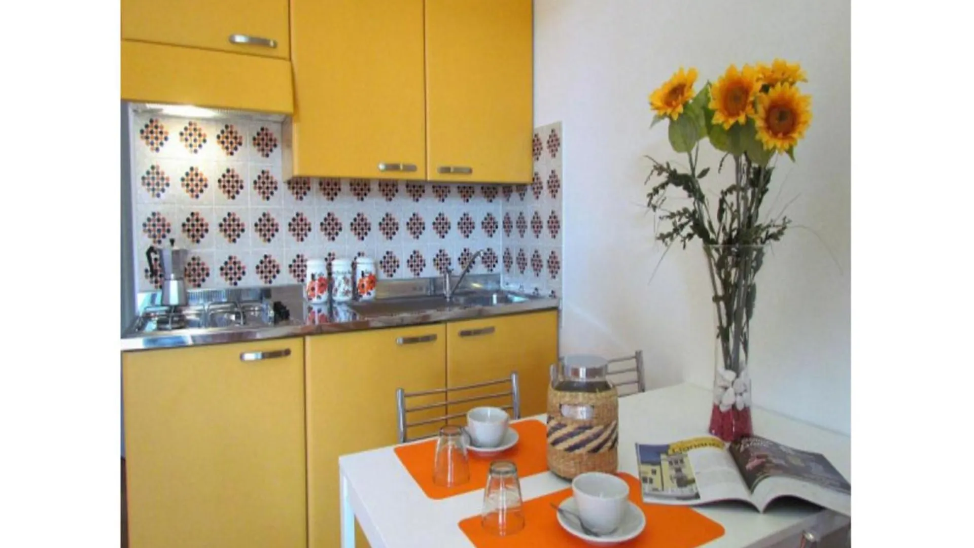Colorful Apartment With Balcony - Beahost Bibione 0*,